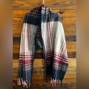 Loft wrap around scarf/wrap